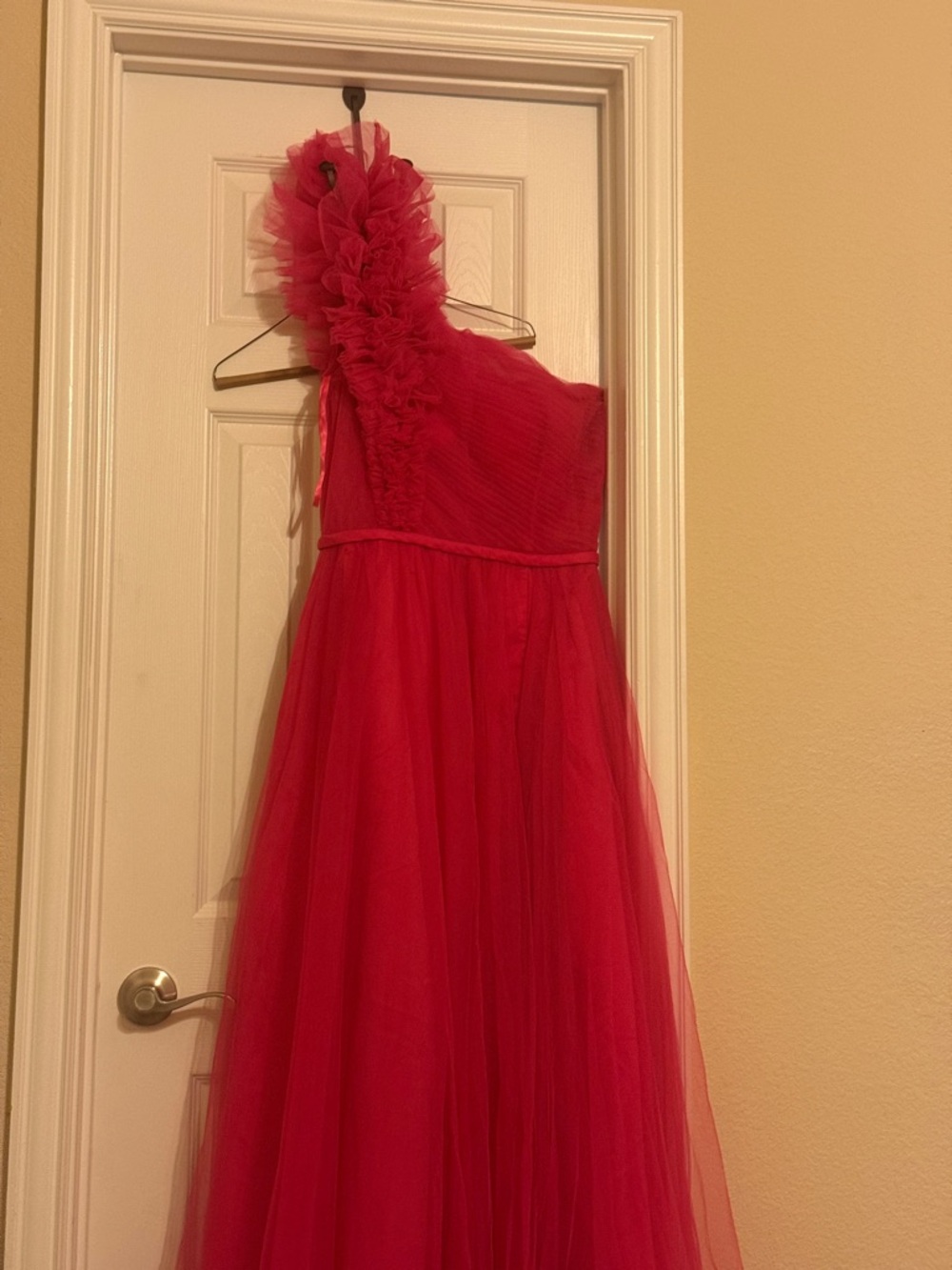 Red One-Shoulder Tulle Party Dress for Girls